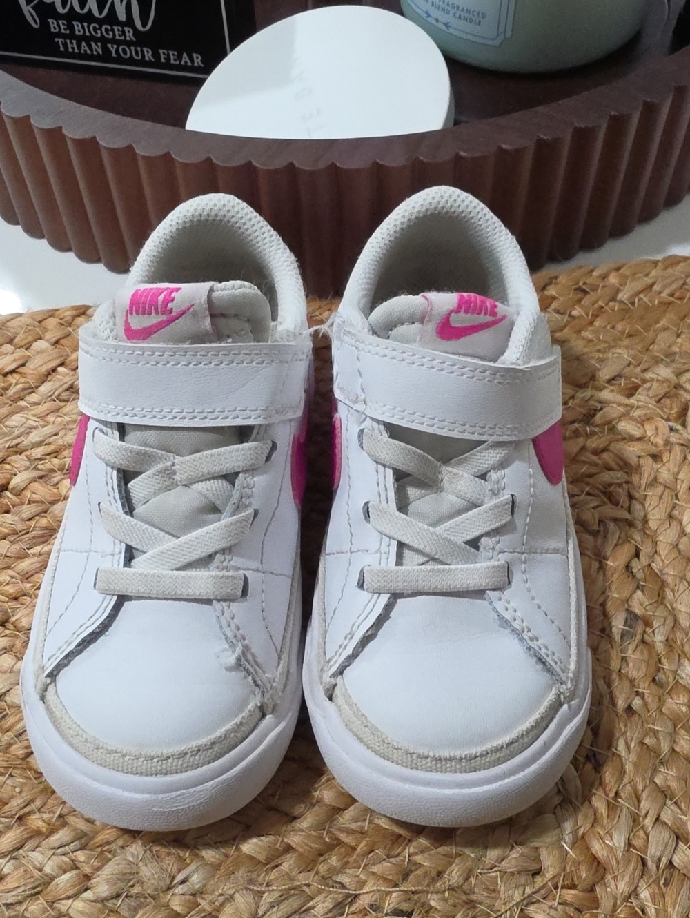 Nike White and Pink Kids Low-Top Sneakers